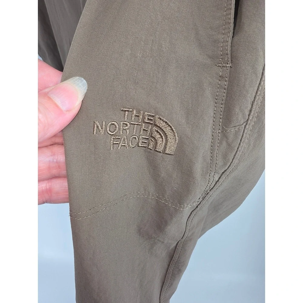 The North Face Mens Paramount Peak II Convertible Hiking Pants Olive Green 34